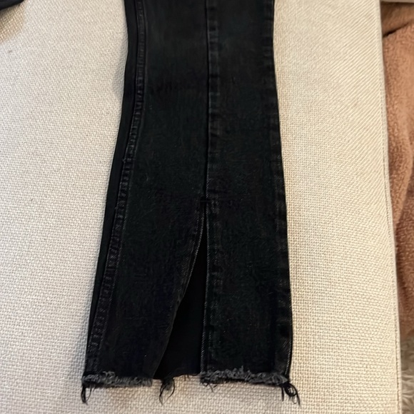 Abercrombie curve love slit hem (front) black high rise jeans - Picture 3 of 6